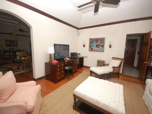 Jamaica Home 960483