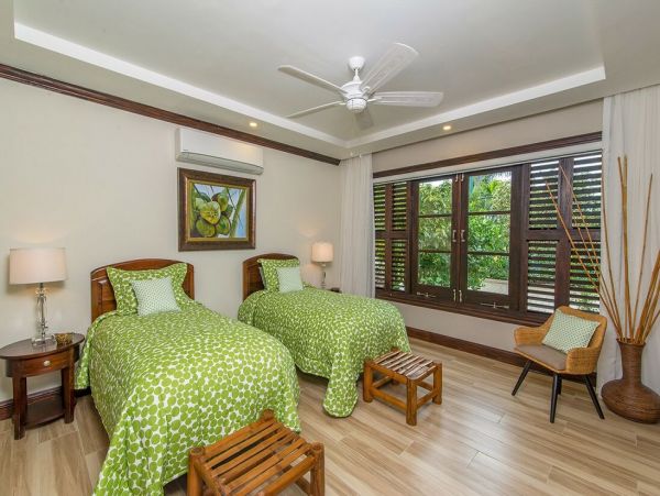 Jamaica Home 960487