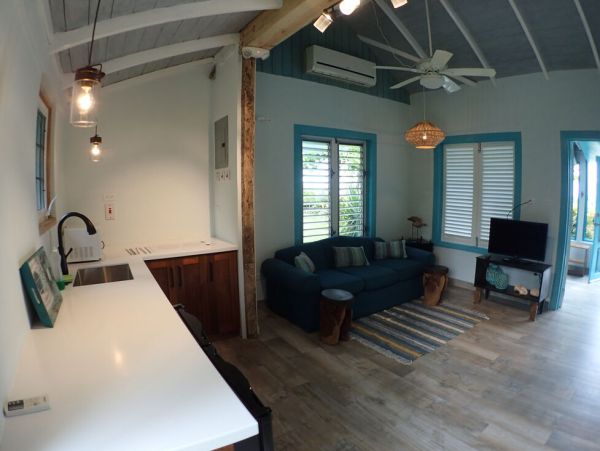 Jamaica Home 960498