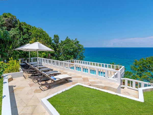 Jamaica Home 960506