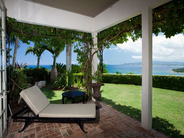 Jamaica Home 960507