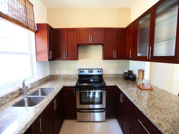 Jamaica Condo 960509