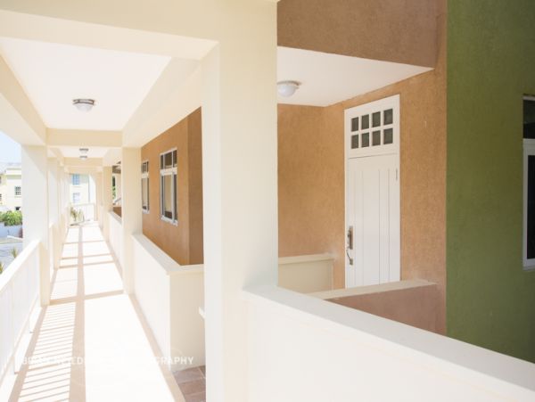 Jamaica Condo 960509