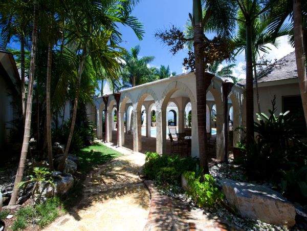Jamaica Home 960510