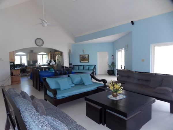 Jamaica Home 960514