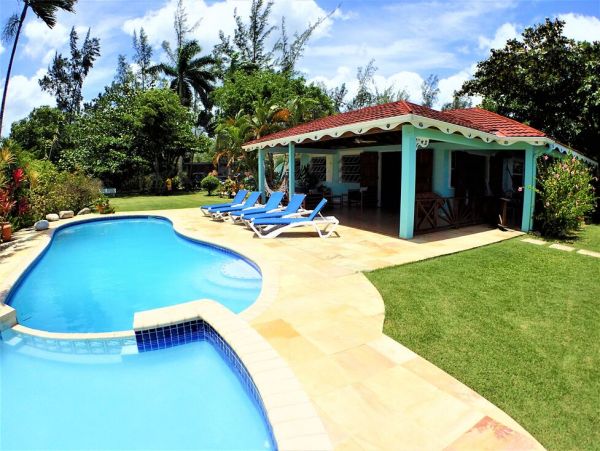 Jamaica Home 960516