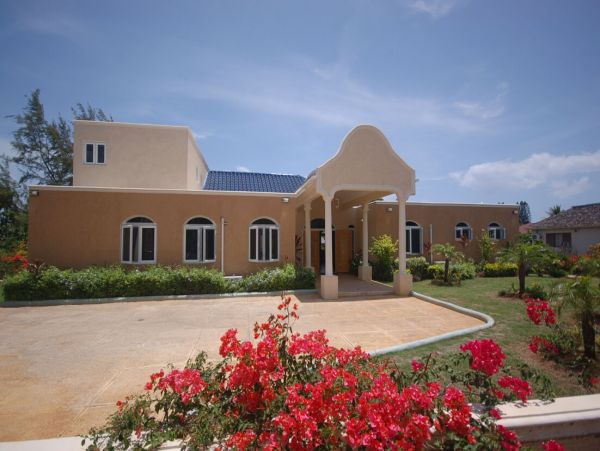 Jamaica Home 960517