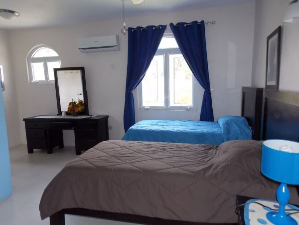 Jamaica Home 960517