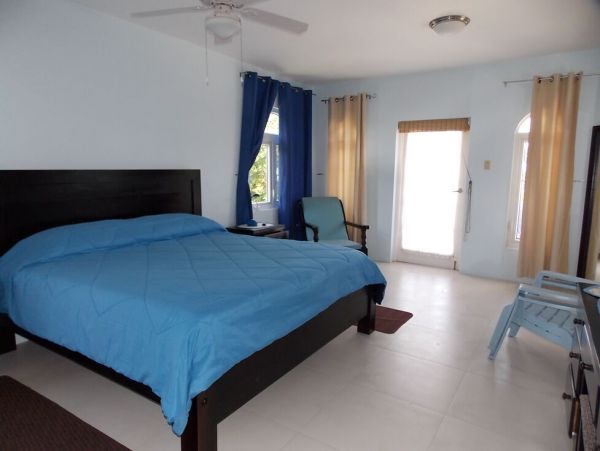 Jamaica Home 960517