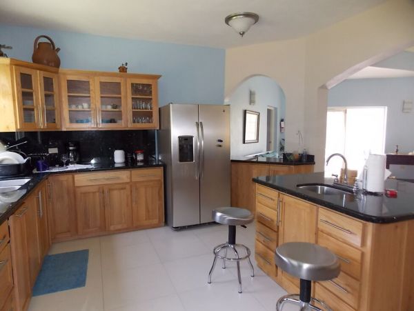 Jamaica Home 960517