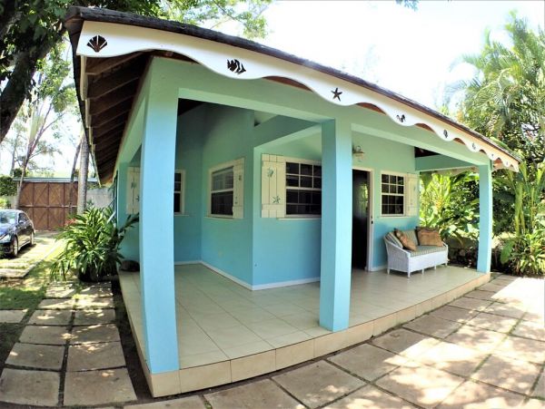 Jamaica Home 960519
