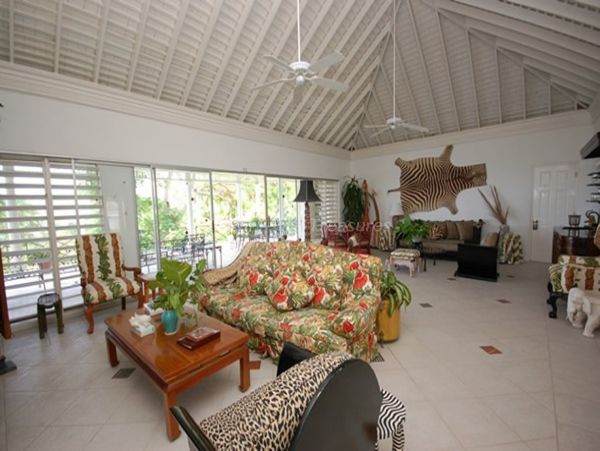 Jamaica Home 960520
