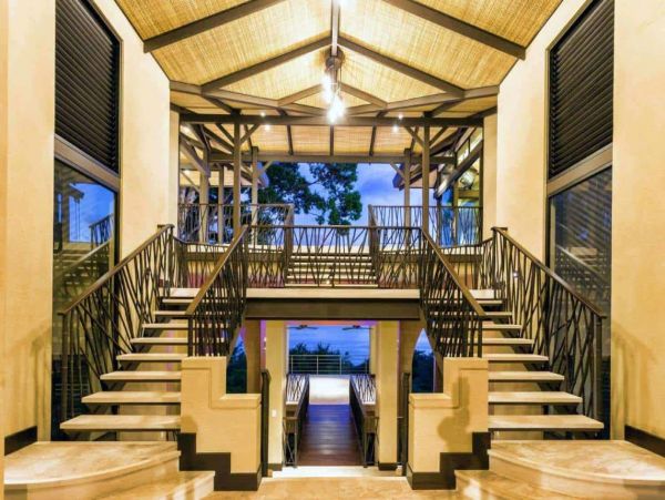 Stunning Vacation Villa with Infinity Pool & Ocean Views