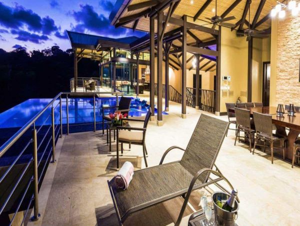 Stunning Vacation Villa with Infinity Pool & Ocean Views