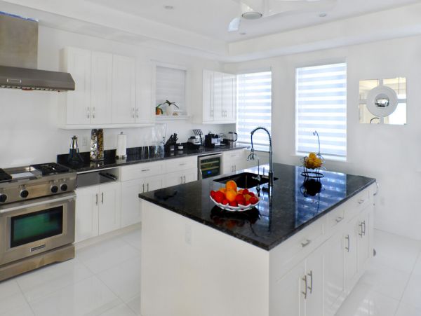 Jamaica Home 960522