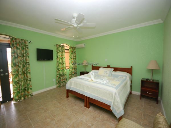 Jamaica Home 960524