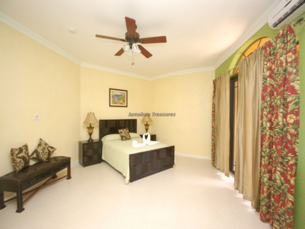 Jamaica Home 960524