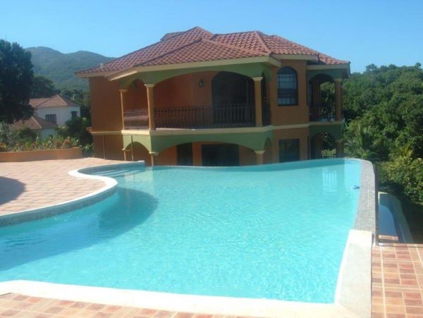 Jamaica Home 960524