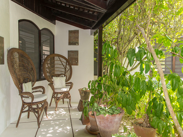 Jamaica Home 960525