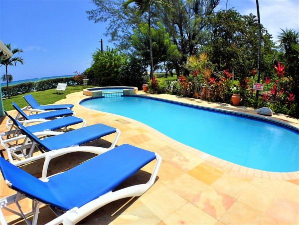 Three Bedroom Villa WIth Two Bedroom Cottage Jamaica