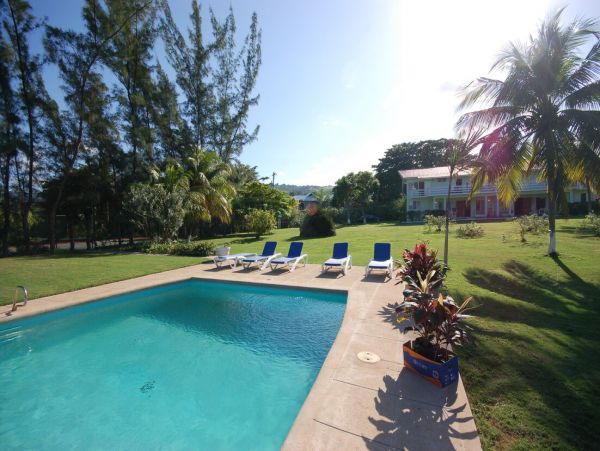 Jamaica Home 960533
