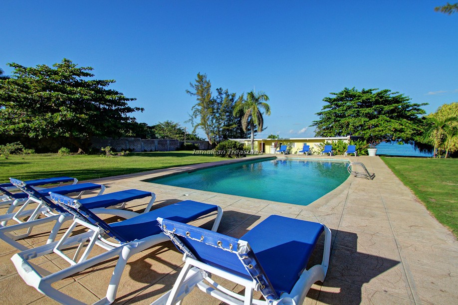 Jamaica Home 960536