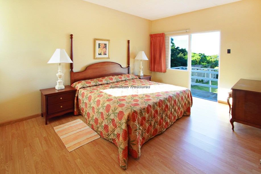 Jamaica Home 960536