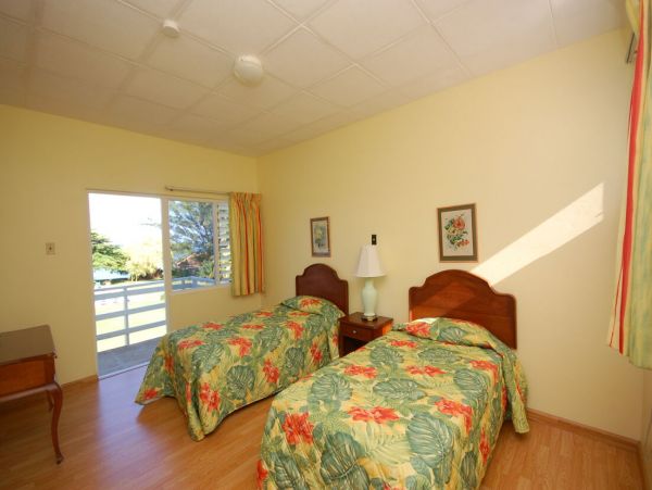 Jamaica Home 960539