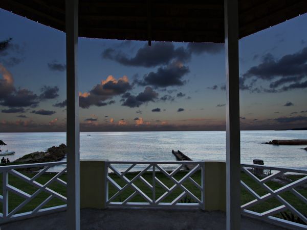 Jamaica Home 960539