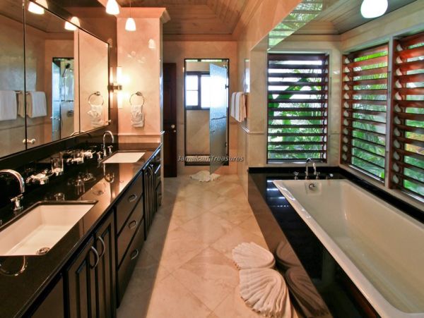Jamaica Home 960540