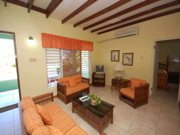 Jamaica Home 960542