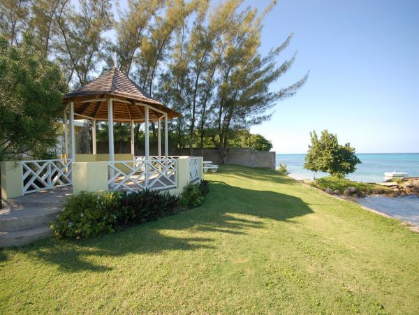 Jamaica Home 960542