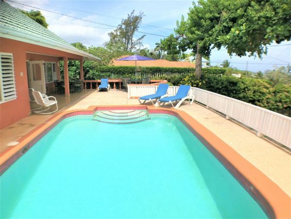 Jamaica Home 960551