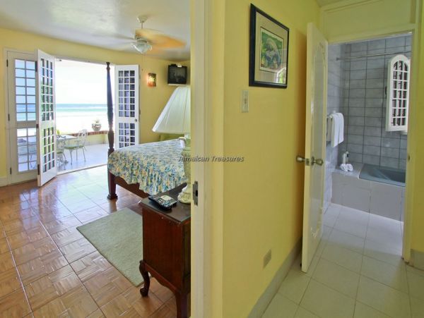 Jamaica Home 960561