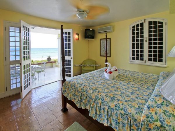 Jamaica Home 960561
