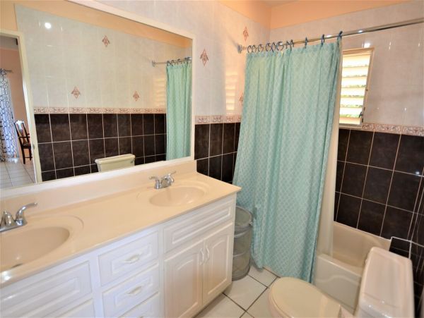 Jamaica Home 960564