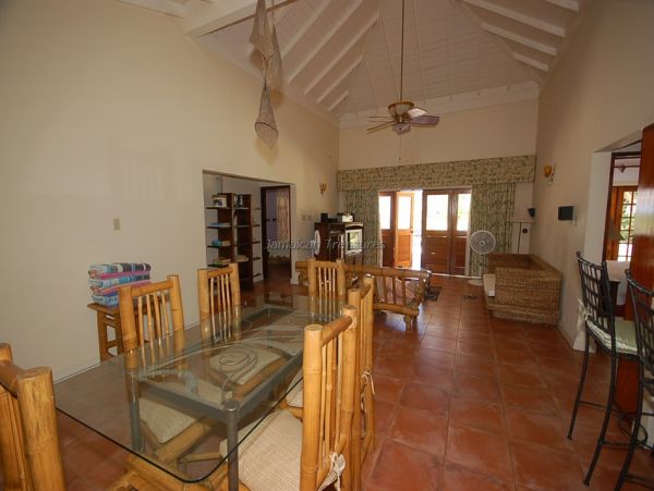 Jamaica Home 960575