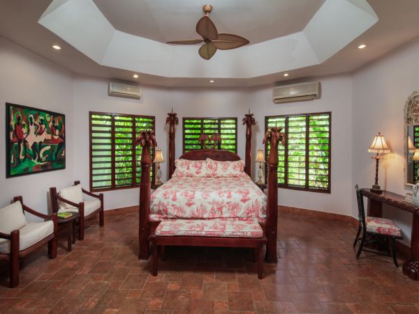 Jamaica Home 960580