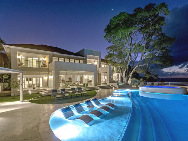 Jamaica Home 960589