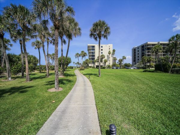 Longboat Key Vacation Rental - Florida Beachfront Condo with Pool & Tennis