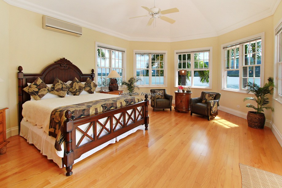 Jamaica Home 960601
