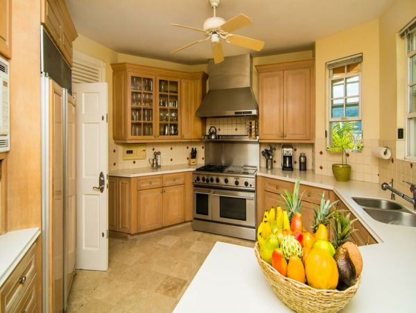 Jamaica Home 960601