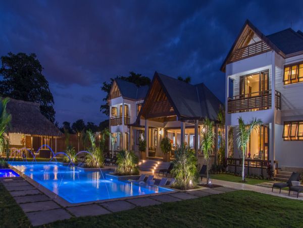 Jamaica Home 960607