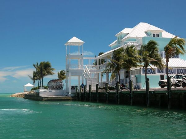 Jamaica Home 960614