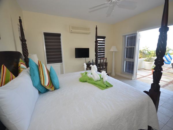 Jamaica Home 960616