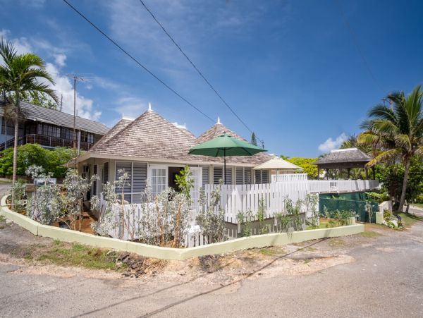 Jamaica Home 960618
