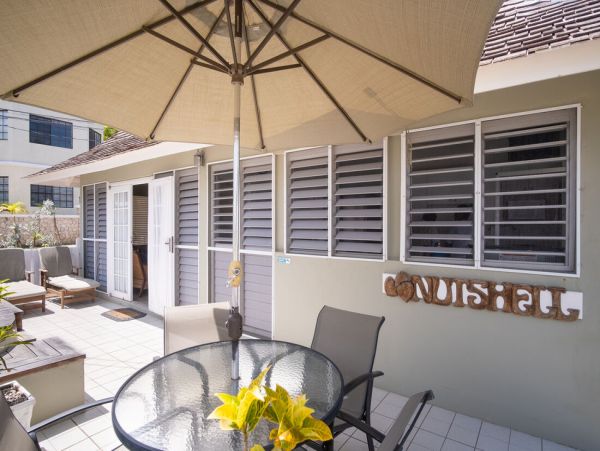 Jamaica Home 960618