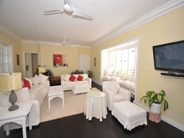 Jamaica Home 960624