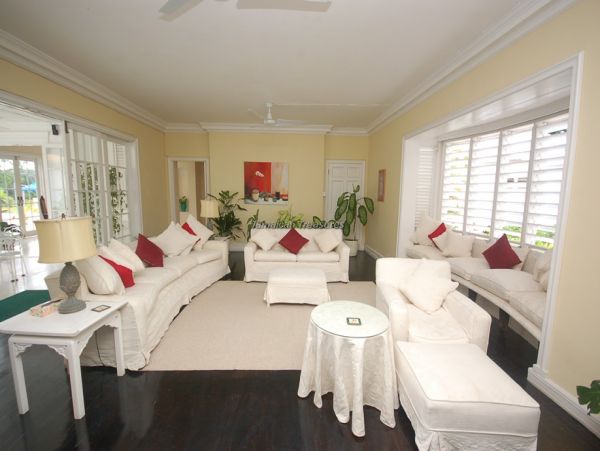 Jamaica Home 960625