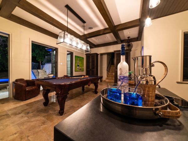 Jamaica Home 960626